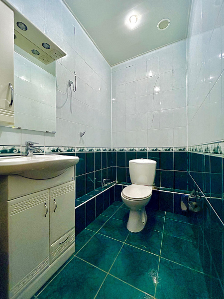 4-к. квартира, 150 м², 2/6 эт. Казань, ул. Вишневского, 11